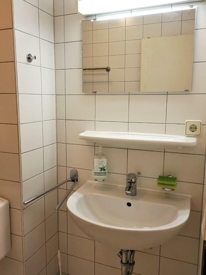 Quiet City-Apt, 4Min City-Center, 18Min Fair Nuernberg!!! Bagian luar foto